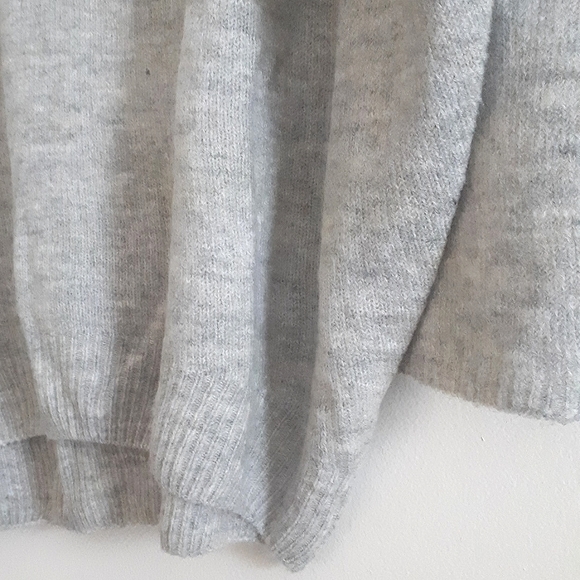 Pink Martini Grey Sweater - Picture 5 of 11